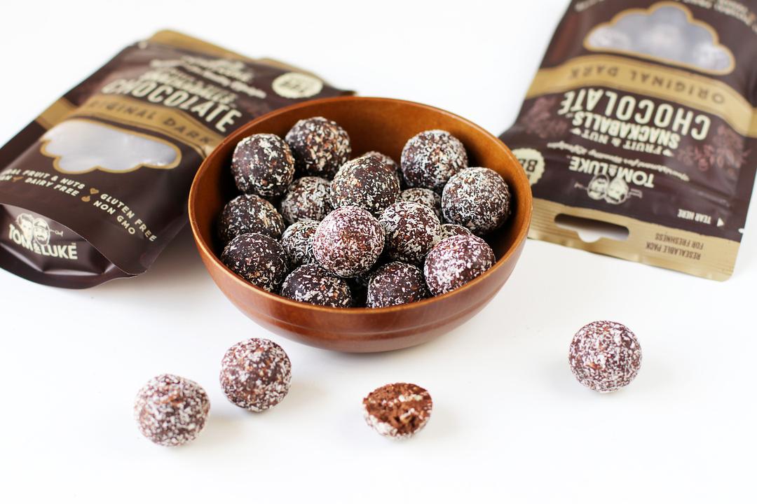 【ヴィーガン、グルテンフリー】トム&ルーク フルーツ&ナッツチョコレートボールオリジナルダーク88gの商品画像009012e1-472d-4af5-9fb3-6001b6082aa5