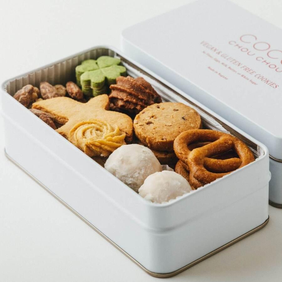 つばめとクローバーのクッキー缶の商品画像00ea5ff3-b2b2-4848-9b1c-a4031f6c975d