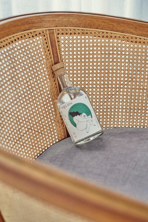 HOLON GIN SEASONAL 桜 500mlの商品画像0b366ea0-6a0d-4faf-a577-d87245632917