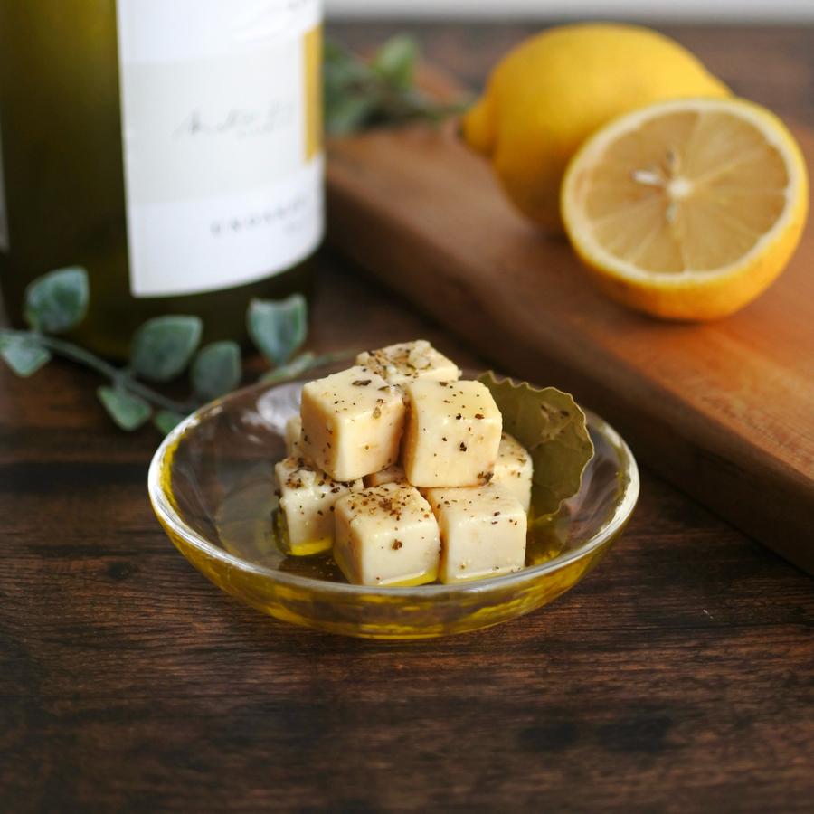 ごろっとうまみ チーズのオイル漬<塩麹&レモン> パウチ 60gの商品画像0ec33a15-68c4-4b90-a3dd-9f845af5b340