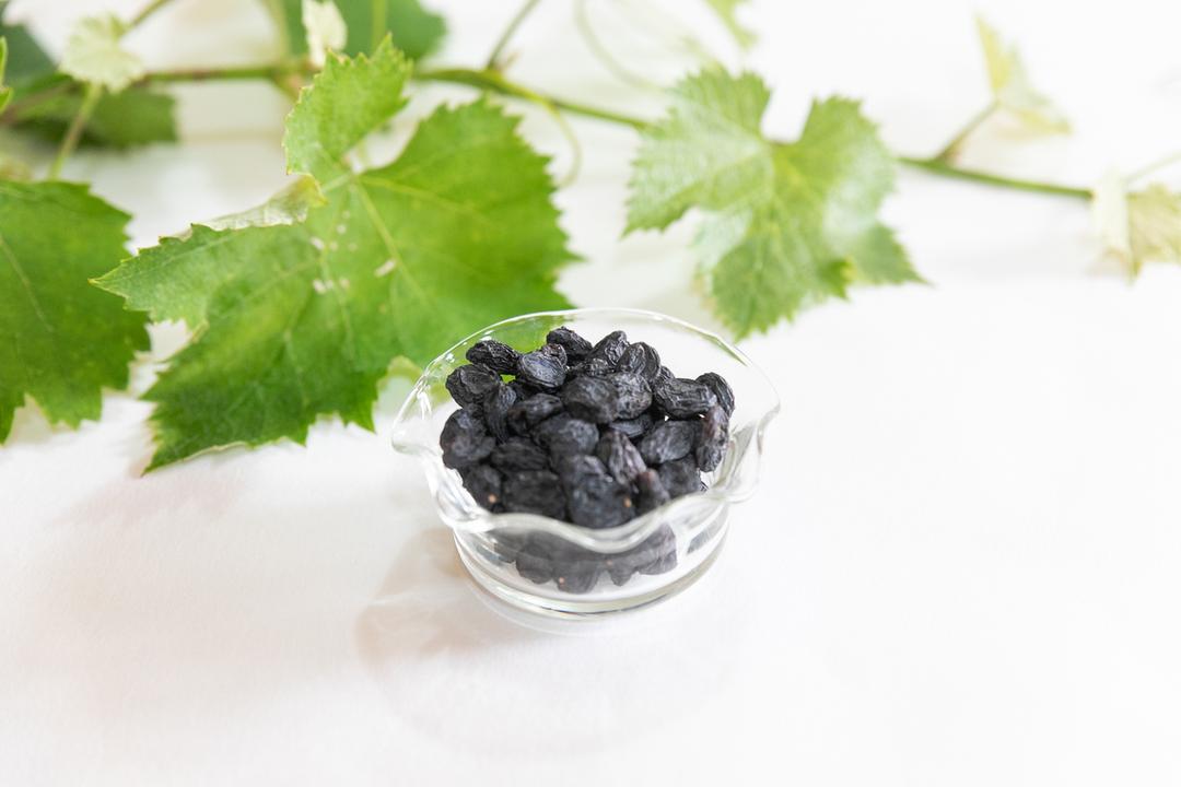 イラニアン・ブラックレーズンの商品画像1e38554b-6307-4732-92e5-909267ad99b5