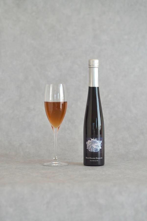 ルビー烏龍茶スパークリングの商品画像24e5a007-7c4e-4235-9311-b64877d16b1d