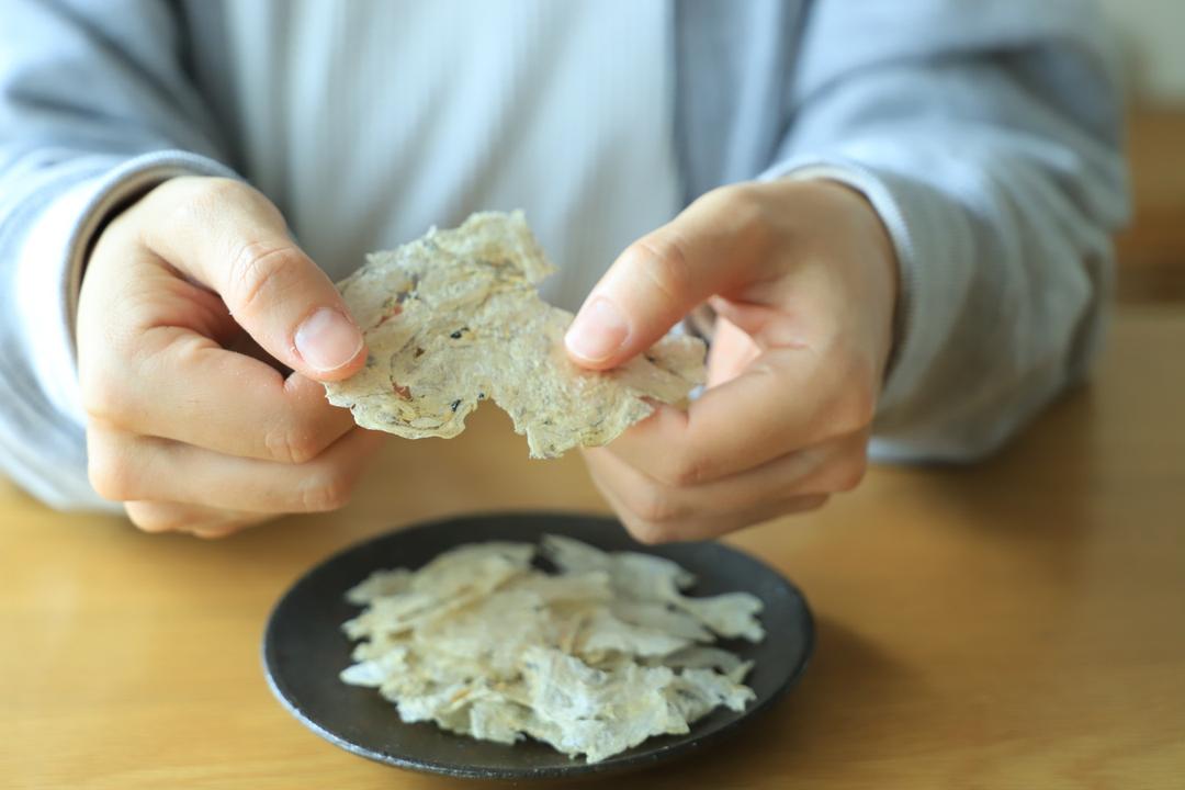ちりめんじゃこチップス 6g 新鮮な国内産のちりめんじゃこを使用の商品画像2b8d1473-11fe-48a2-8613-04094527bcdd