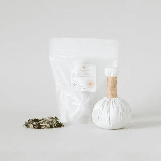 和草ハーブボール 「愛-いたわる」の商品画像39a233f1-9e5e-4c0c-8a93-5cca07a74ef4