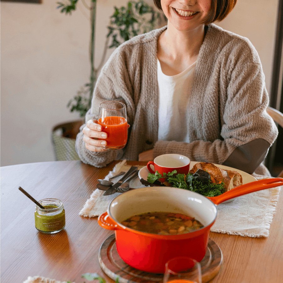 長野伊那谷 carrot and apple juice 200mlの商品画像3d98e9d3-13b8-471a-bab6-419e006fc434