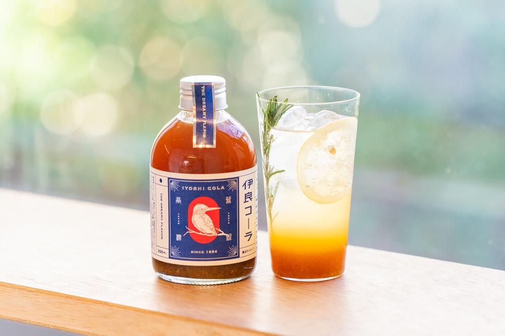 イヨシコーラ 「魔法のシロップ」Mサイズ 250ml の商品画像43695c9f-20ae-4e20-b16f-69a52ad853a9