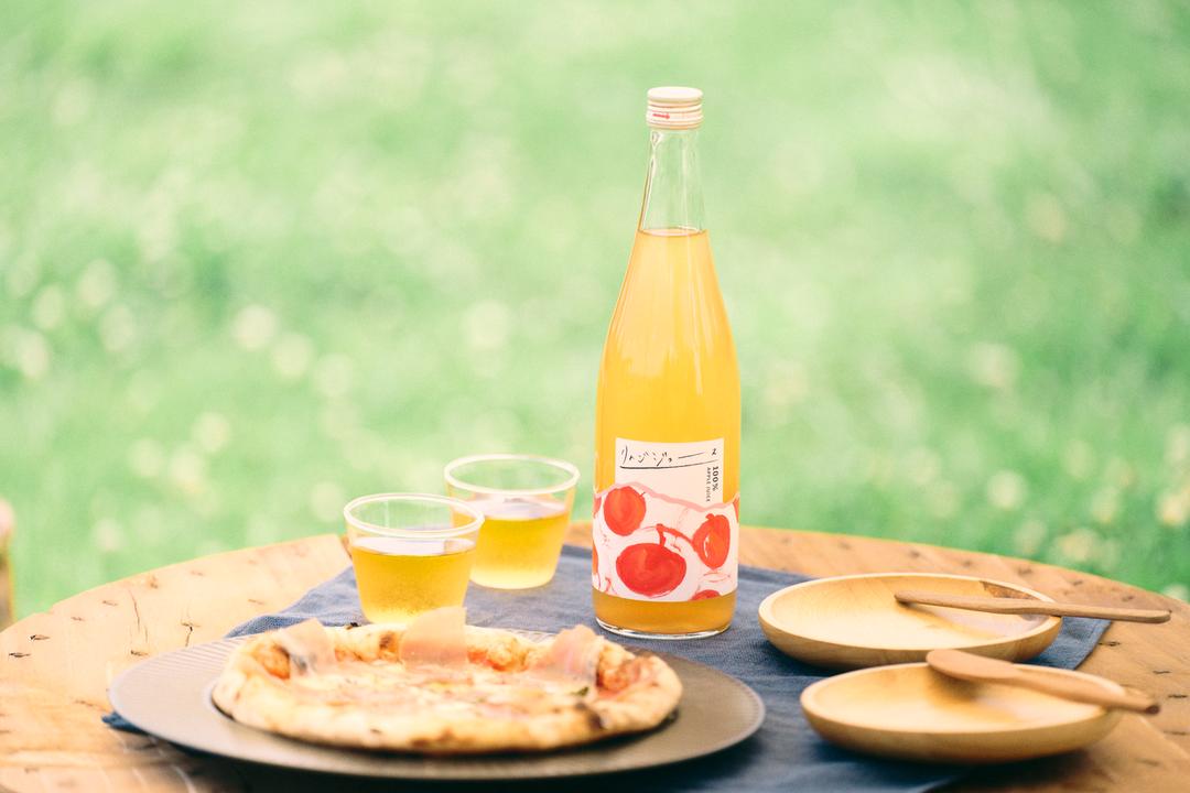 ストレートりんごジュース(ぐんま名月) 720mlの商品画像4a65edd7-dc54-41e6-9495-376b9d717fac