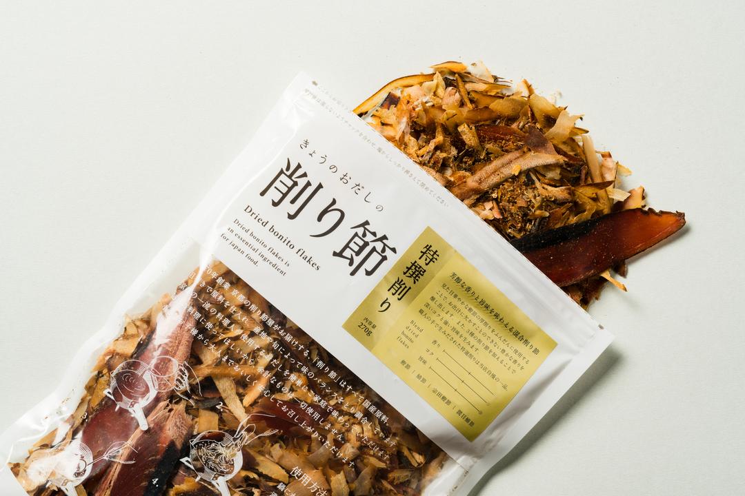 特撰削り節 270g 芳醇な香りとうま味を味わえる混合削り節の商品画像54be8e13-836a-44ef-8944-d4ade0cfeb61