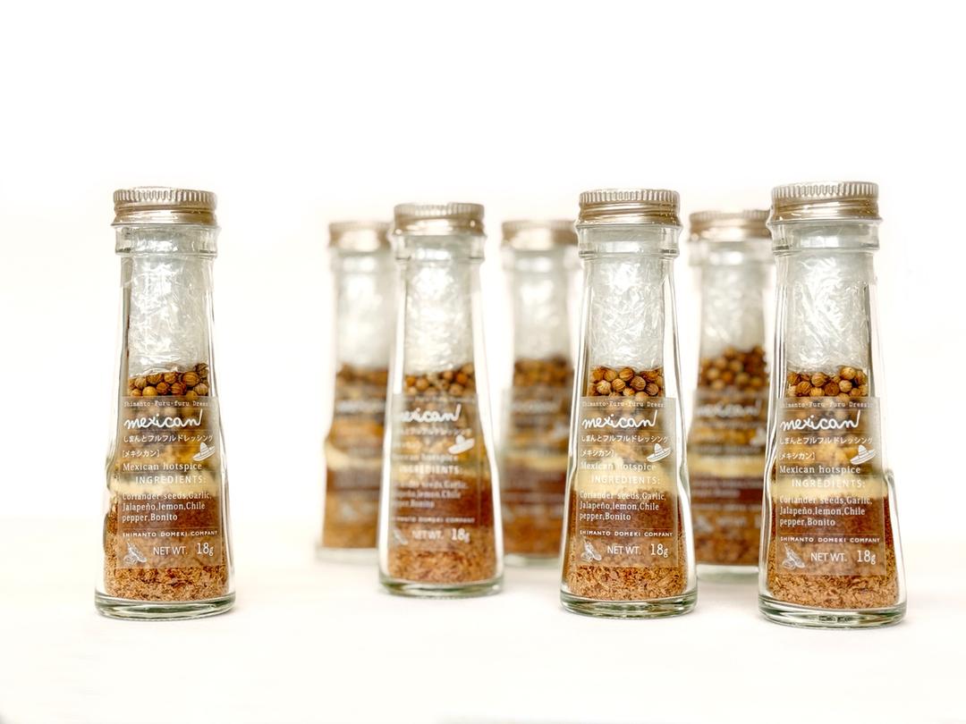 高知・四万十の伝統「鰹節」×メキシカンの刺激。しまんとフルフルドレッシング(メキシカン)の商品画像58d796f0-9b70-4ef0-b84d-d86ae2345edc