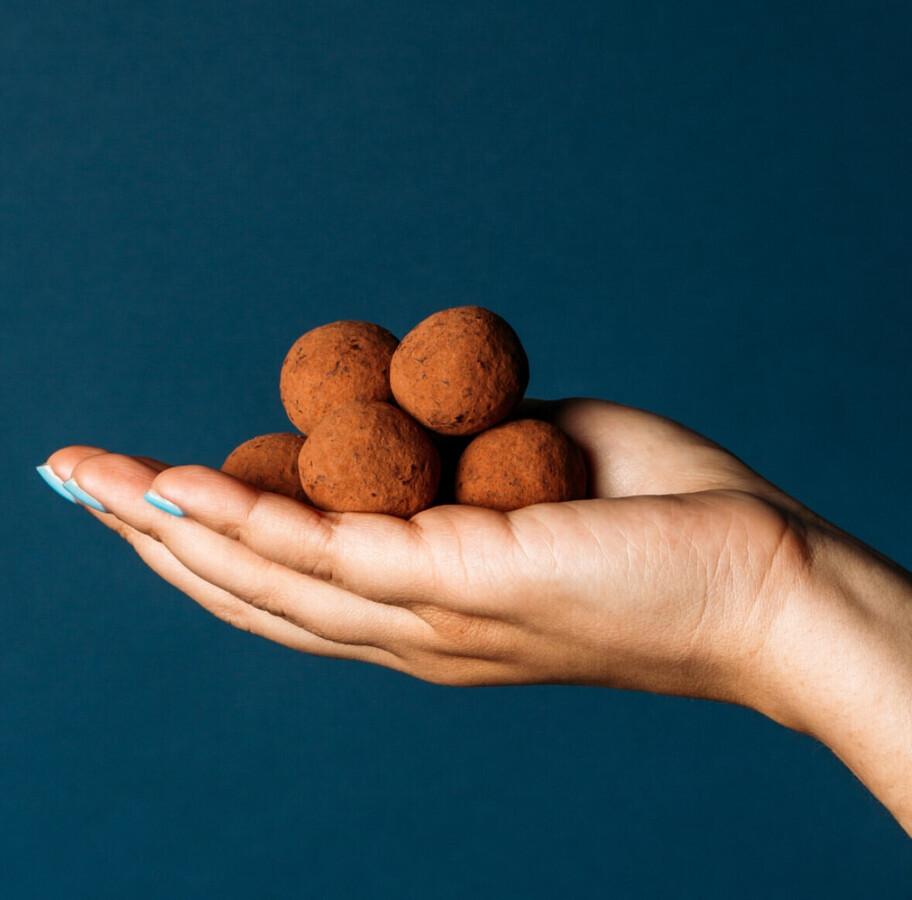 【冬季・数量限定】【グルテンフリー】トリプルダークチョコブラウニースナックボールの商品画像5f91912a-4887-4f1c-bab3-52d96b66b91e