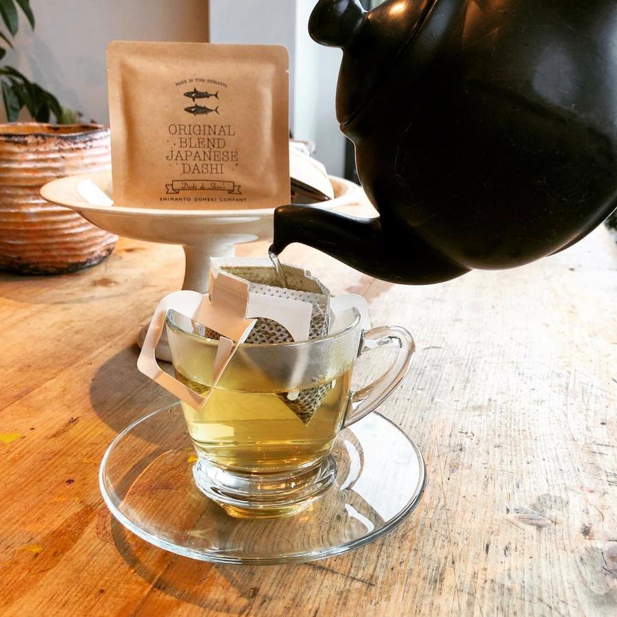 オリジナルパッケージの ドリップして飲むお出汁 ORIGINAL BLEND DASHI DRIPの商品画像61e5f735-9f2d-41b9-9f3a-ec9feb6545cb