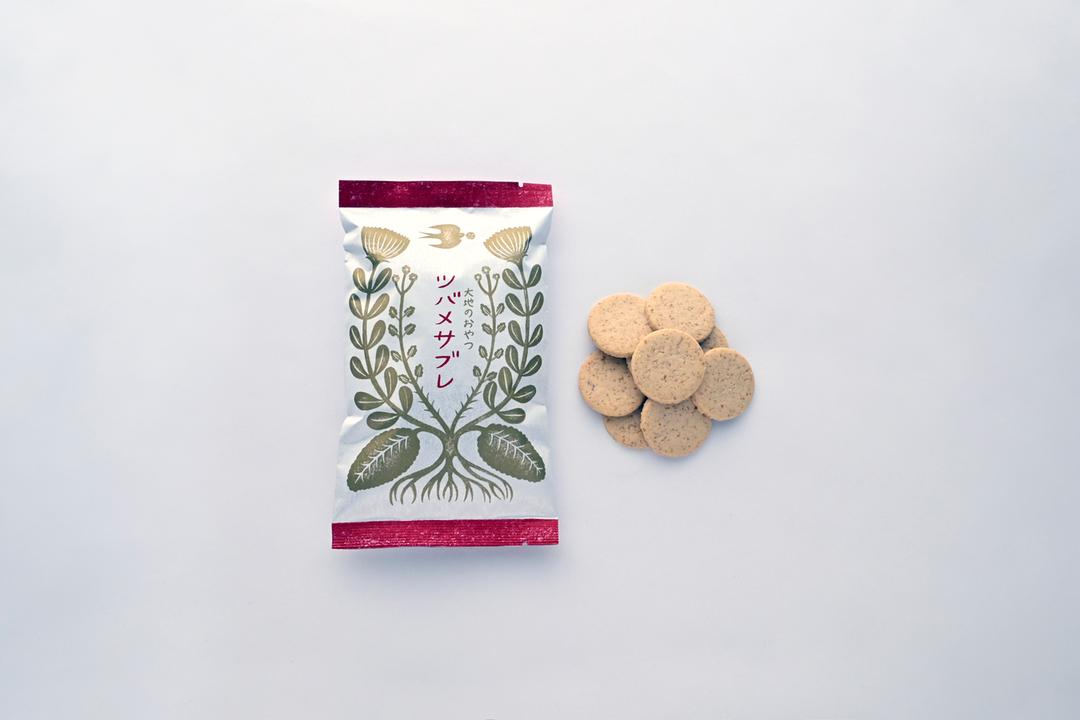 ツバメサブレ 100gの商品画像6a0f51ee-ac0f-48d6-ad7c-8df95f66ee97