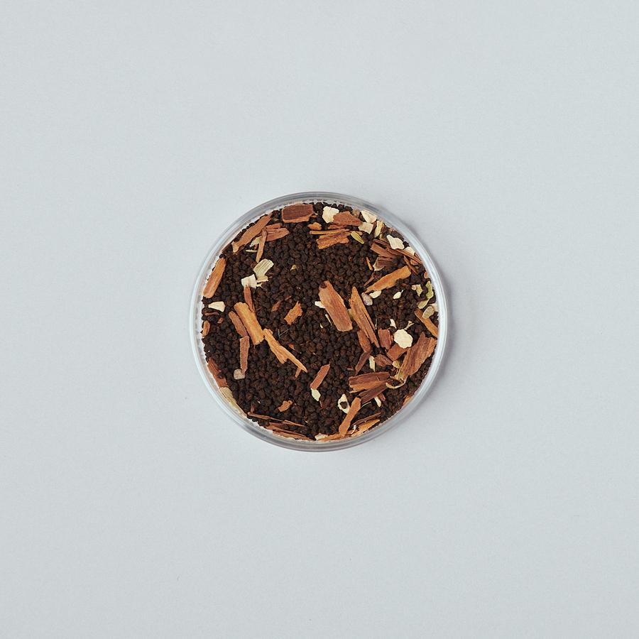 ストライクマウンテン 100g 茶缶入りの商品画像7d7023c0-567d-4e3a-9494-3c75f0283d08