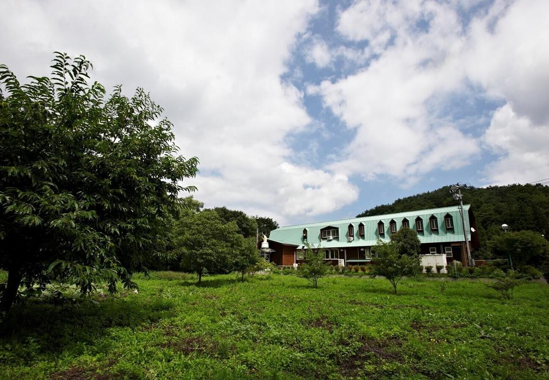 農舎のいわて短角牛 すじ肉ごろごろカレー 180gの商品画像7e550d94-98af-4b45-917b-6a4f8dd16fae