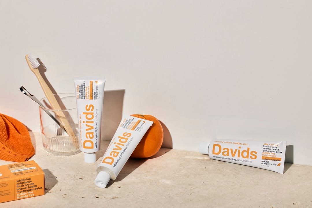 Davids ホワイトニングトゥースペースト(オレンジバニラ)の商品画像991ef4e8-2595-4a77-9972-66ed711eb96d