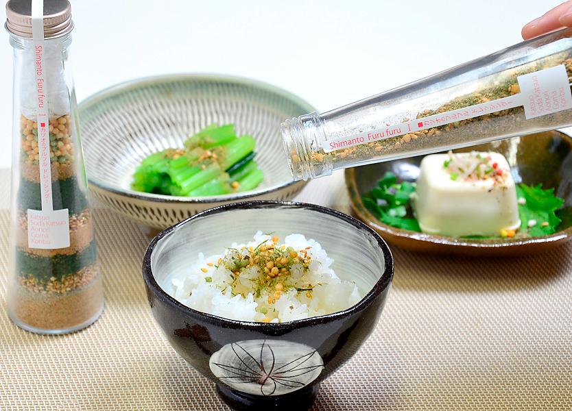 しまんとフルフルドレッシング(青のり)の商品画像a2b63a8c-1aba-479f-8d2e-cc9aca8da919