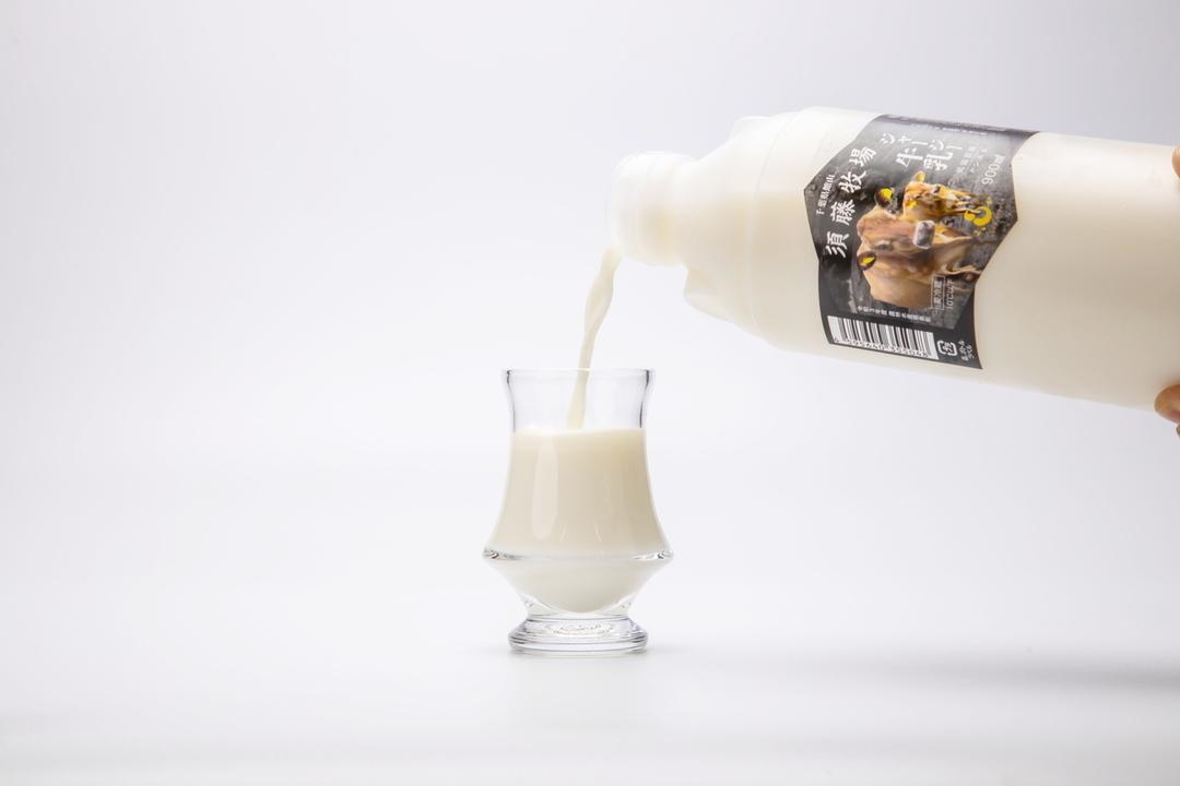 低温殺菌ノンホモ ジャージー牛乳5000mlの商品画像a6970b2f-7edf-4039-8ab7-06043f6ebeed