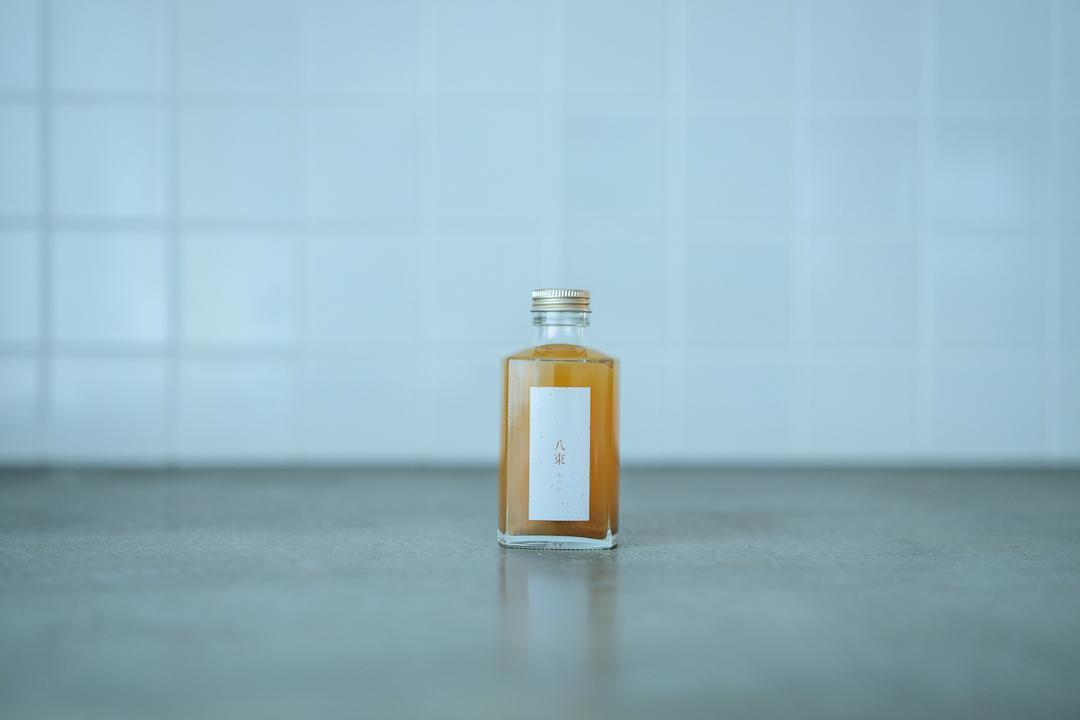 「八束 やつか」 ミニボトル200ml / 12本の商品画像aad189f0-37b2-4a70-8eab-d39da8ff5c01