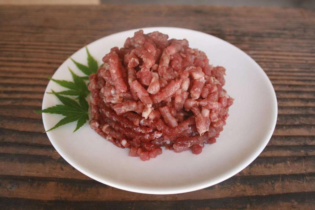 猪肉 挽き肉 200gの商品画像bb4a59b6-9405-4be0-aeda-b0a716f311f2