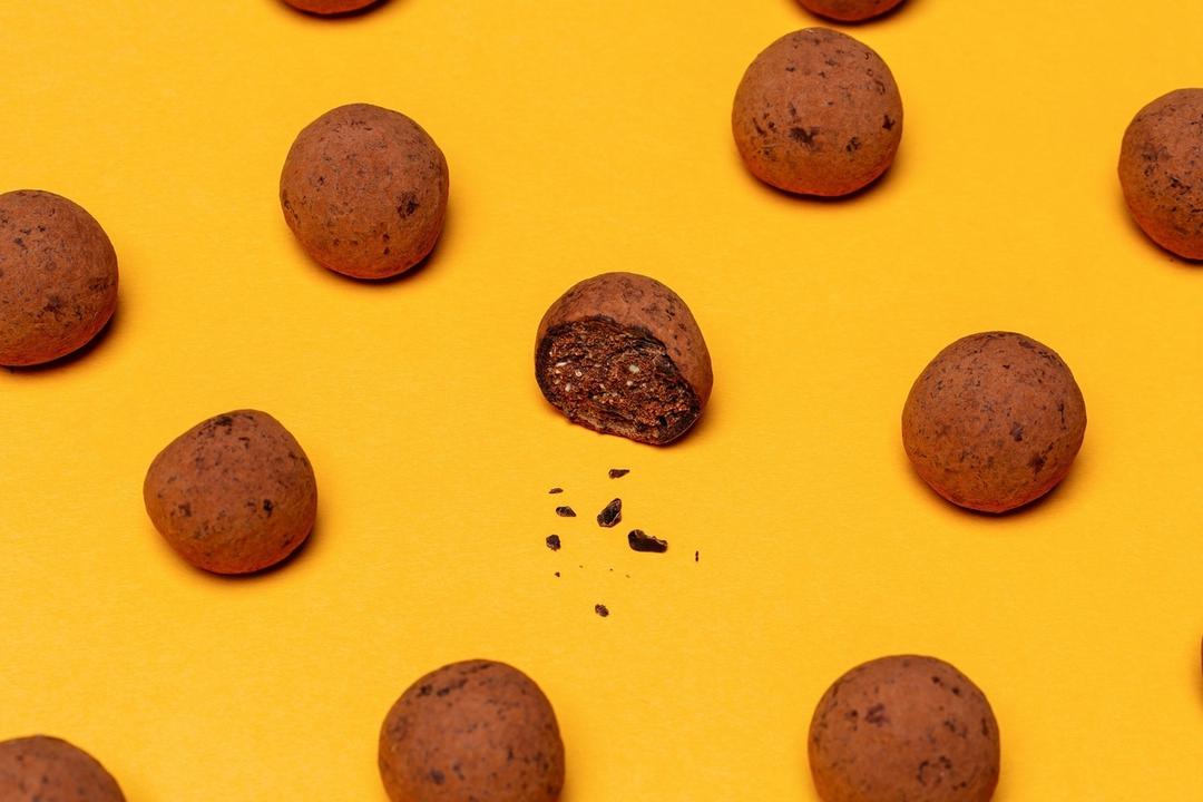 【冬季・数量限定】【グルテンフリー/乳製品・精製砂糖不使用】ベリーダークチョコ スナックボールの商品画像d82c0a94-2612-4a62-8af1-e31a42857874