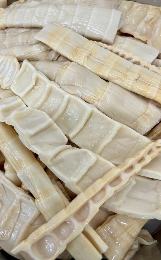 【業務用メンマチョ】穂先 (1kg NET/袋)愛媛県産自然発酵メンマ(乳酸発酵たけのこ) の商品画像daa56352-bc0e-40b4-9428-305fa2e5cd03