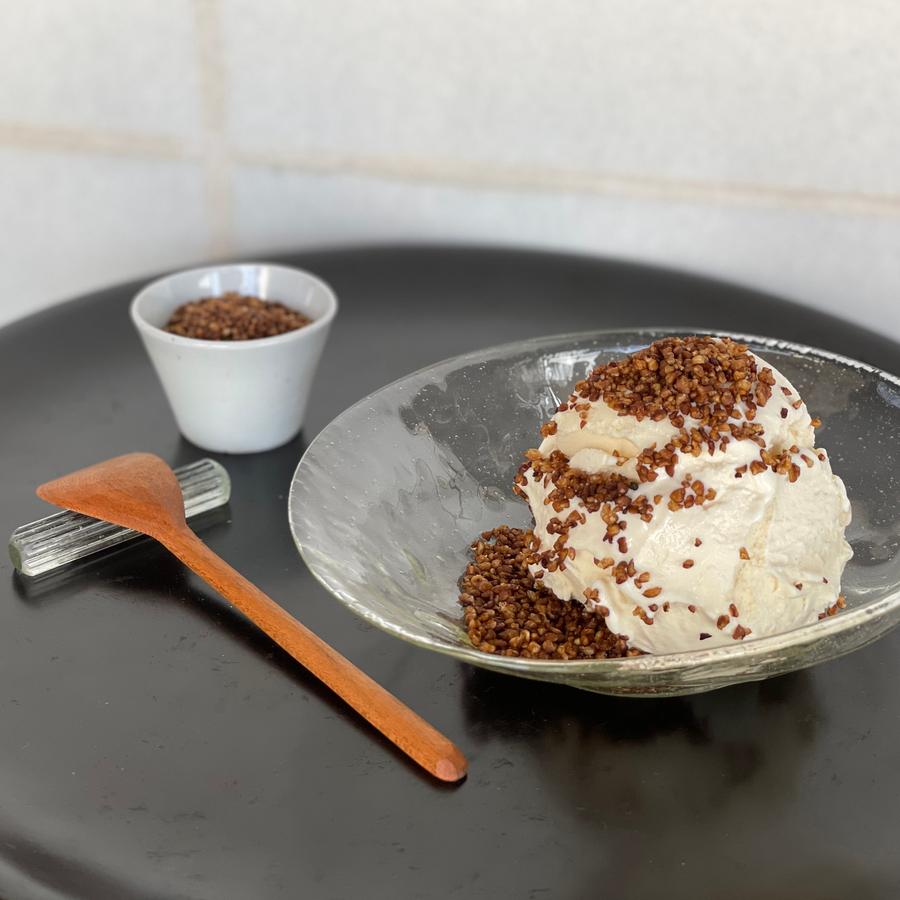 《国内産》そのまま食べても 美味しい香ばしいそば茶 業務用 (チャック付360g)の商品画像dde2bdc0-75f5-4ef0-bad9-ba3d8084be94