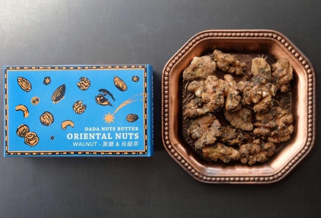 ORIENTAL NUTS WALNUT〈黒糖&烏龍茶〉の商品画像dfd5643c-c797-460a-affc-f16b64e67dd6