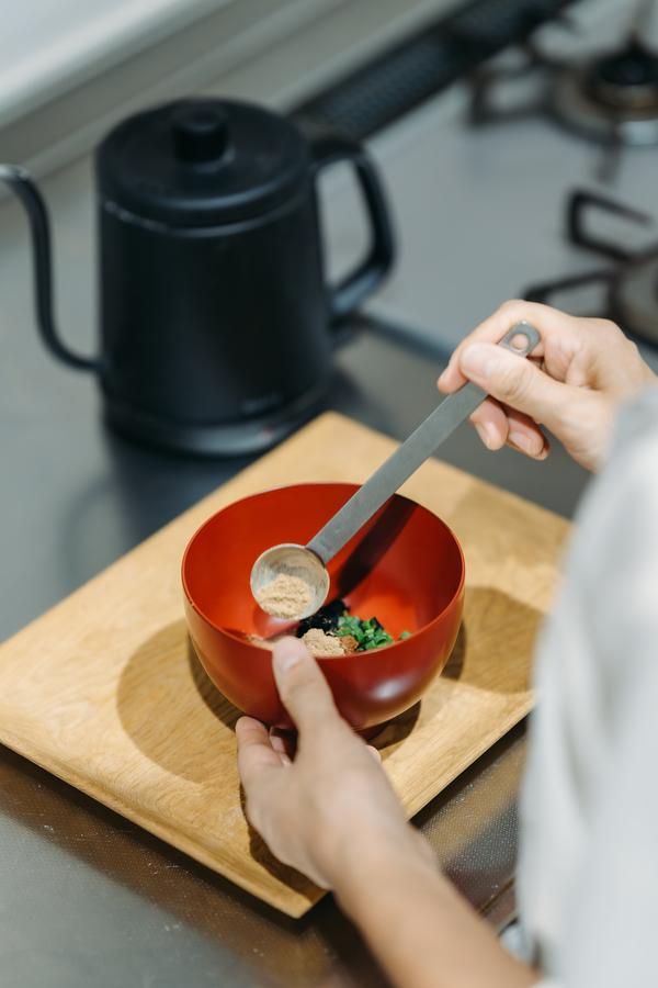 発酵出汁パウダー 50g 完全発酵「本枯節」を使用した素材たちをパウダー状にして台所と食卓にお届けします。の商品画像e555983d-7a92-4fc7-93ea-49a41057a80b