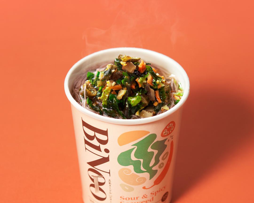 玄米カップ麺BiNoo SOUR&SPICYの商品画像f61ed255-8736-4fb7-9b69-cd2b485c99a1