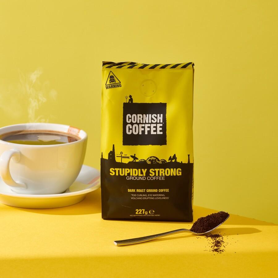 ≪Cornish Tea&Coffee≫【英国コーンウォール発】力強い焙煎コーヒー Stupidly Strong Ground - 227gの商品画像fd0c4bdc-8d5a-4f9e-a629-b1874374c8f6